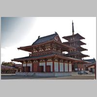 Japan, Osaka, shitennoji temple, photo colin scott, flickr.jpg